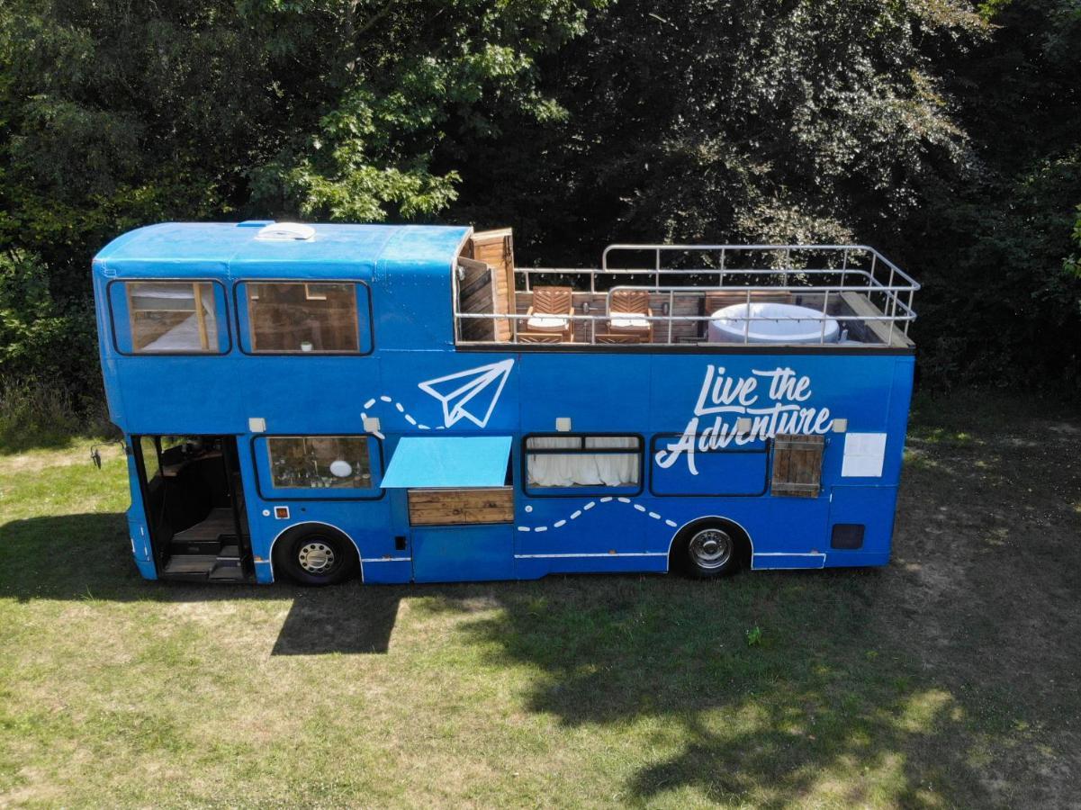 فندق Delightful 2 Bed Double Decker Bus With Hot Tub يوكفيلد المظهر الخارجي الصورة